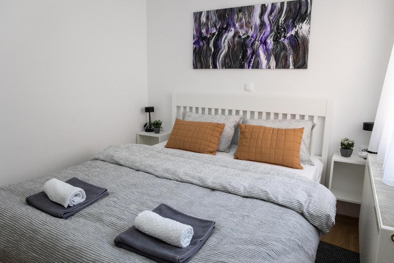 Apartman Ena Бьеловар Экстерьер фото